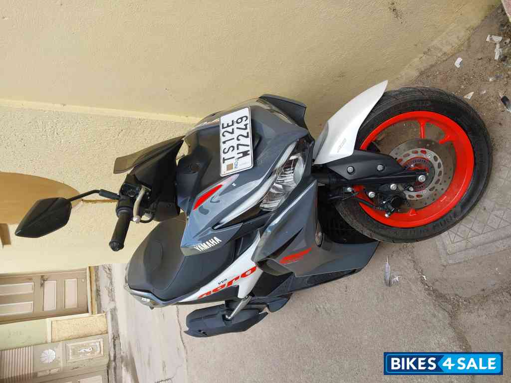 Grey Yamaha Aerox 155