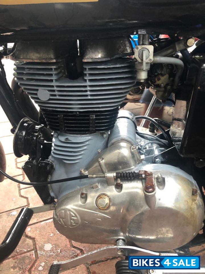 Royal Enfield Classic 350