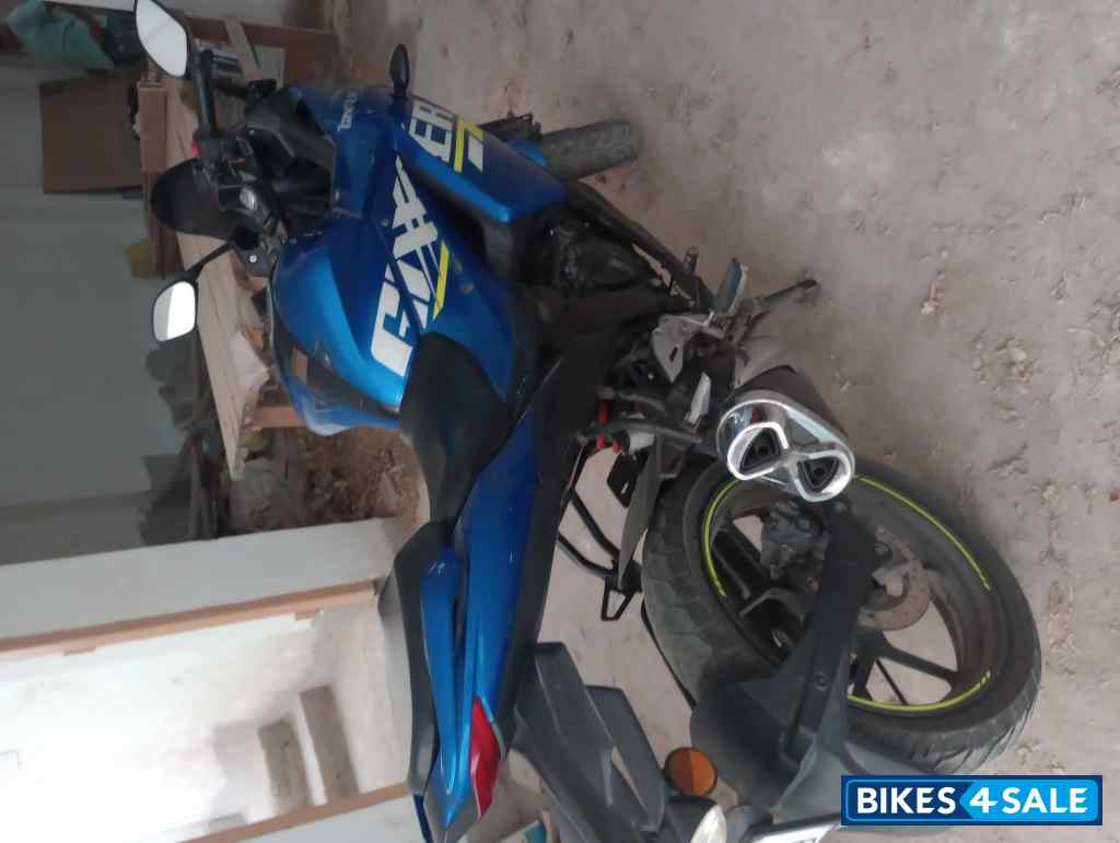 Blue Suzuki Gixxer SF BS6