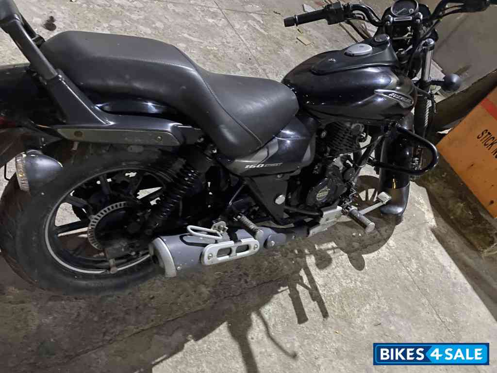 Bajaj Avenger Street 160