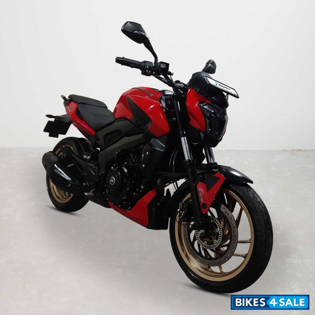 Bajaj Dominar 400