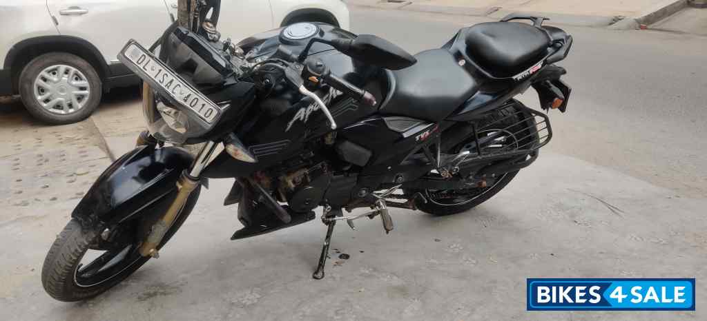 TVS Apache RTR 200 4V