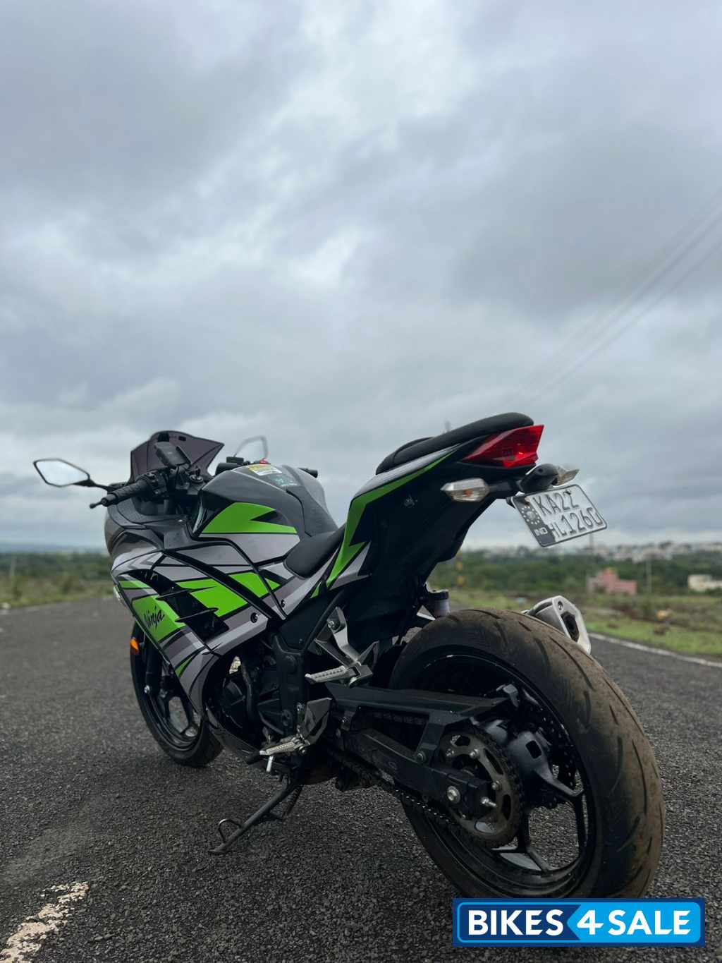 Ebony Black Kawasaki Ninja 300 BS6 2022