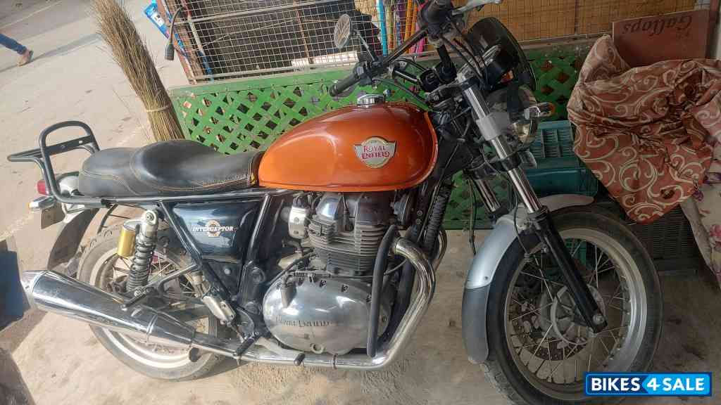 Orange Royal Enfield 2023 Interceptor 650