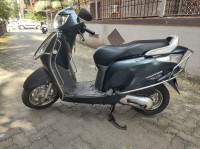 Grey Honda Aviator