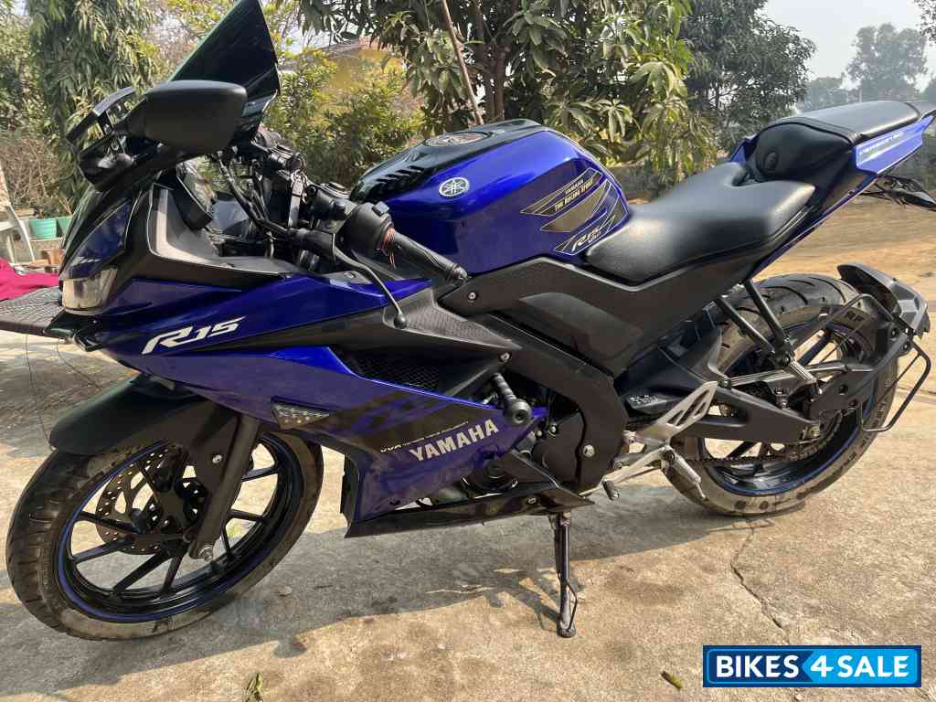 Blue Yamaha YZF R15 V3
