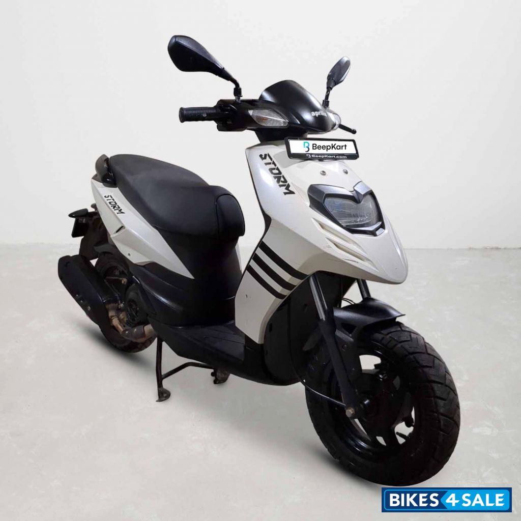 Aprilia Storm 125