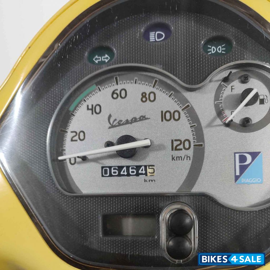 Vespa LX 125