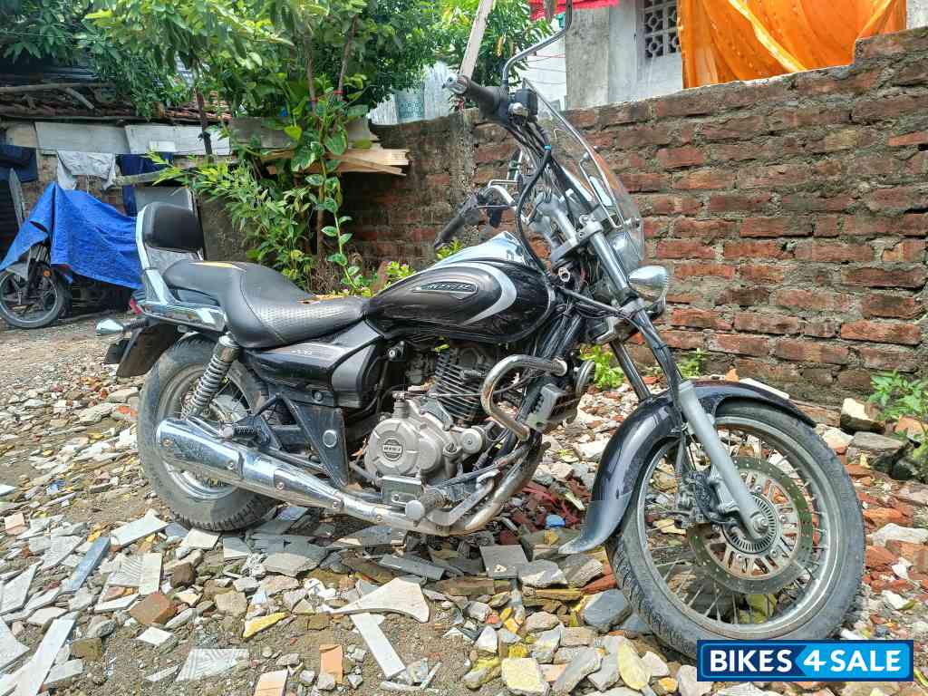 Bajaj Avenger Cruise 220
