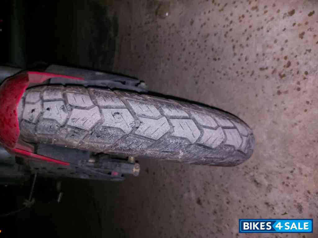 Red Bajaj Dominar 250