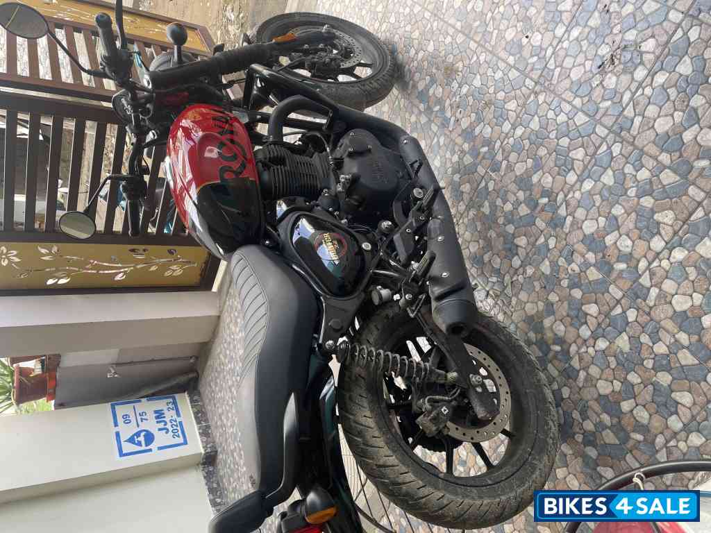 Royal Enfield Hunter 350 Metro