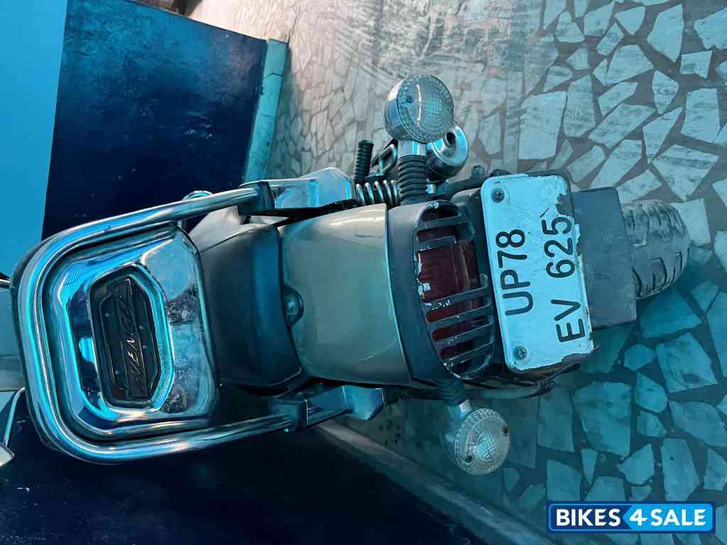 Bajaj Avenger Cruise 220