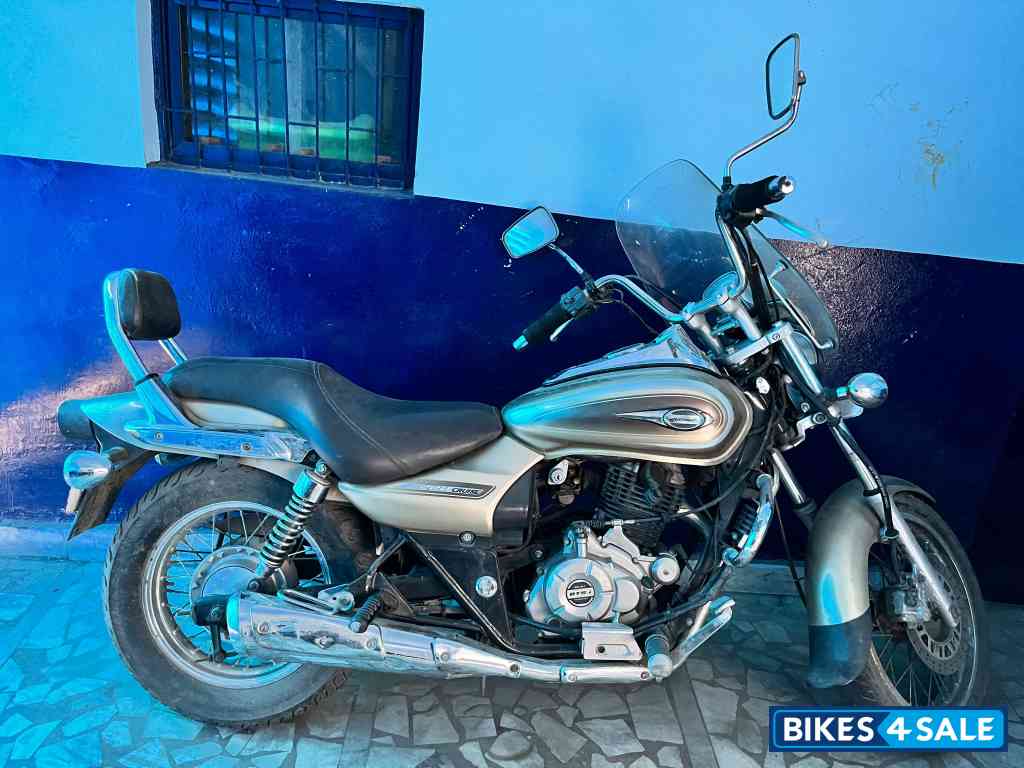 Bajaj Avenger Cruise 220