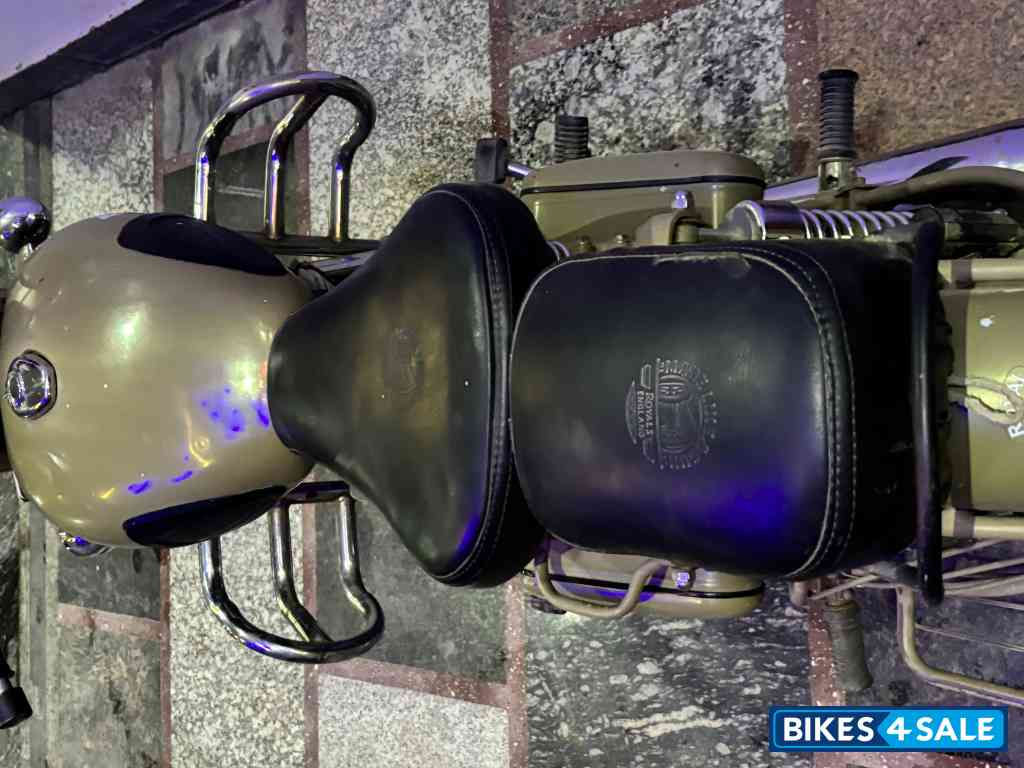 Desert Storm Royal Enfield Classic Desert Storm