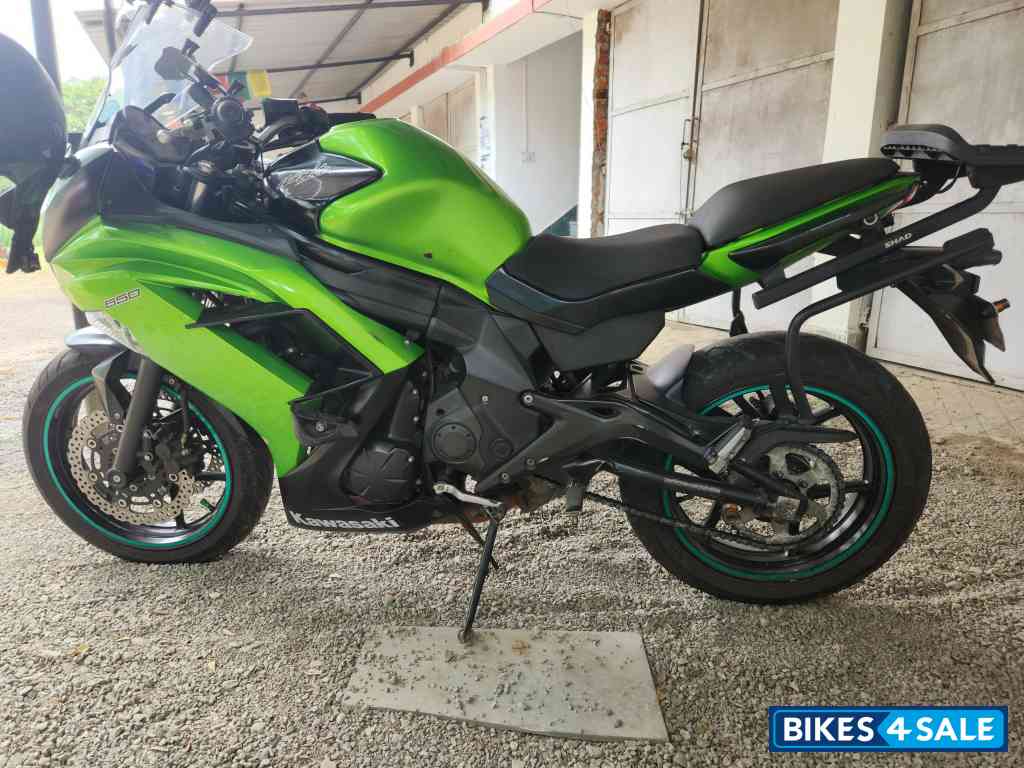 Green Kawasaki Ninja 650R