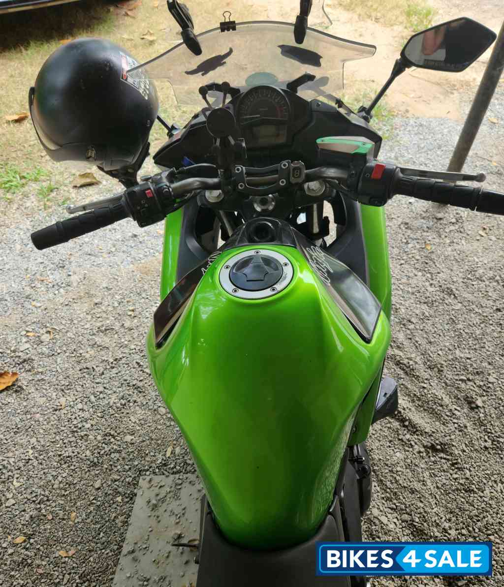 Green Kawasaki Ninja 650R Green Kawasaki Ninja 650R