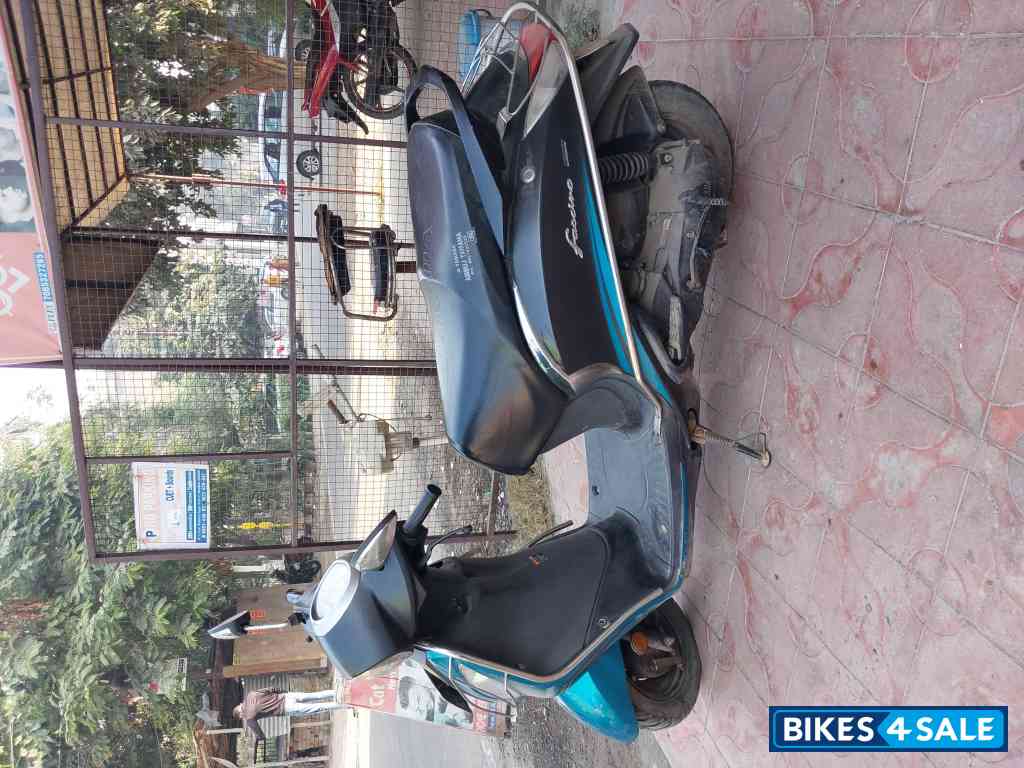 Black Yamaha Fascino