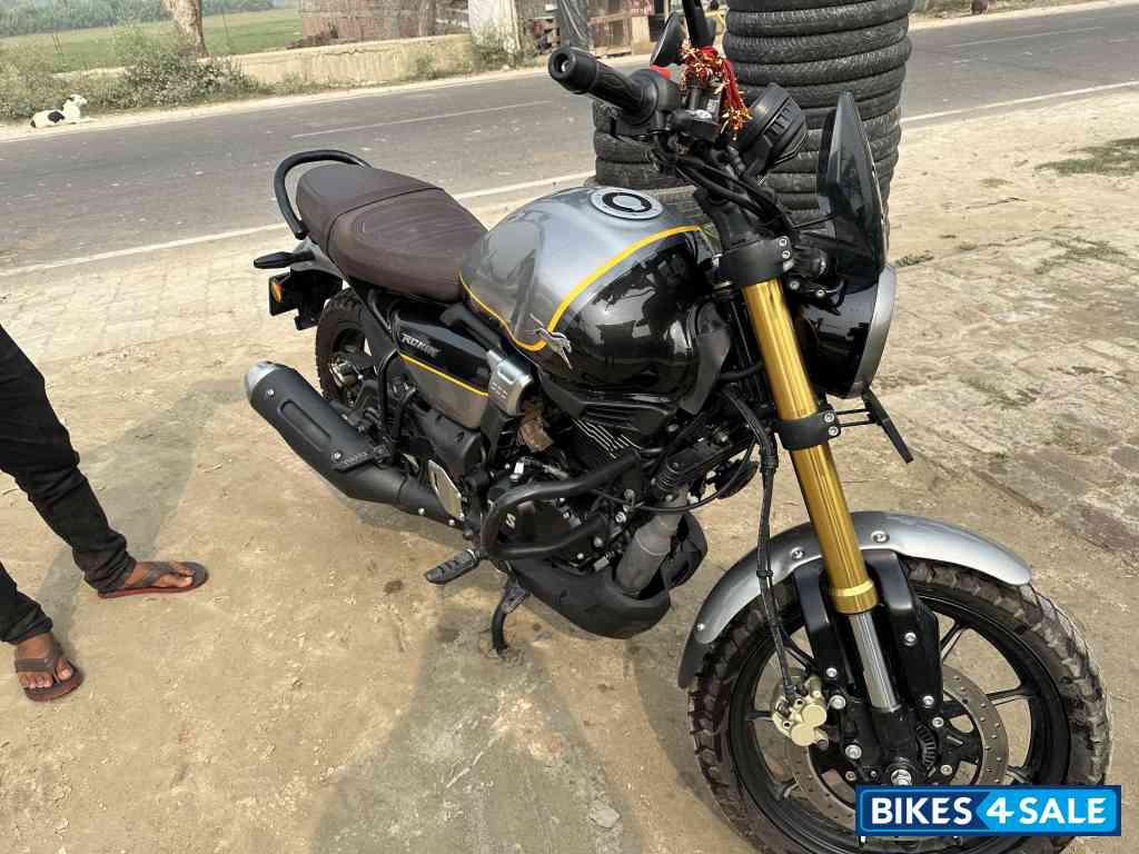 TVS Ronin TD Special Edition TVS Ronin TD Special Edition