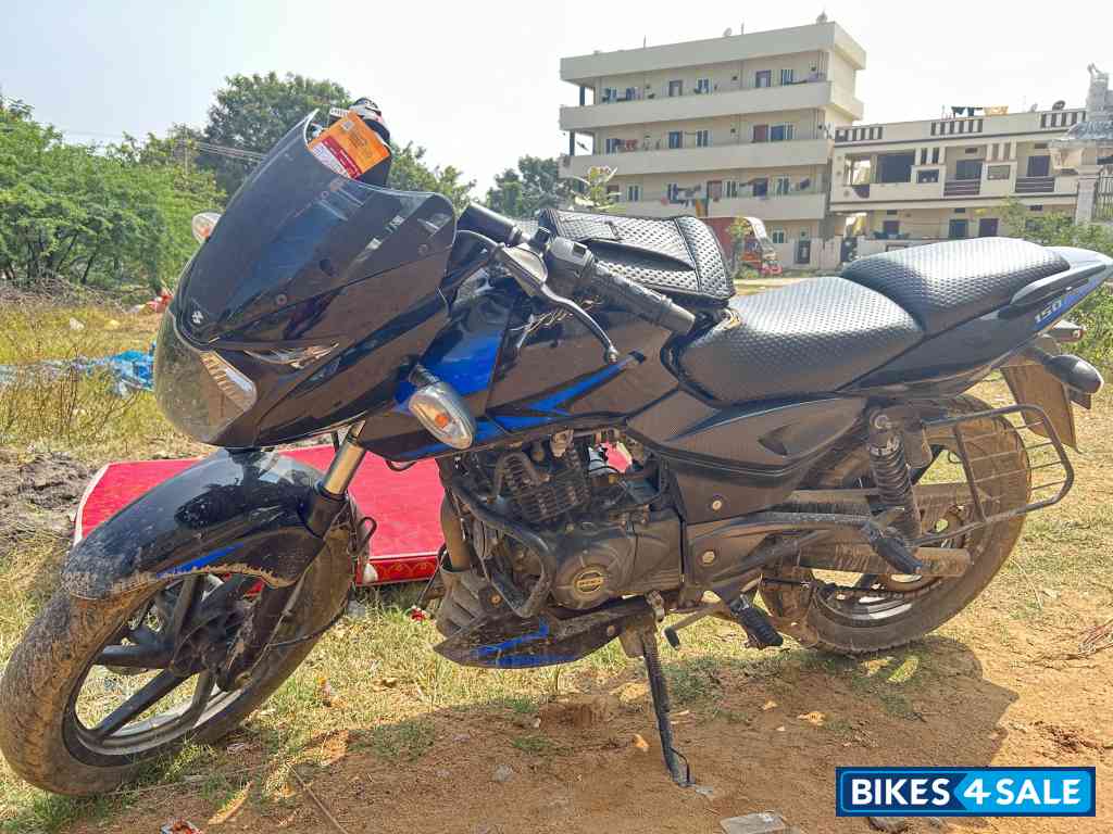 Bajaj Pulsar 150 Twin Disc