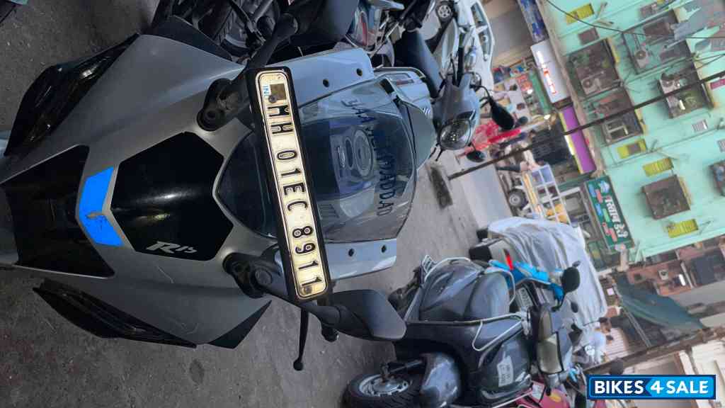 Yamaha R15M