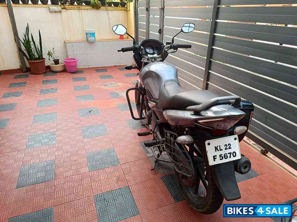 Silver Honda CB Unicorn