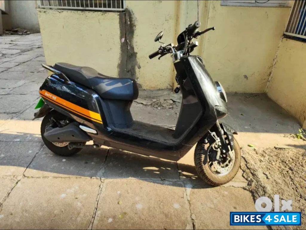 Black BattRE One Black BattRE One