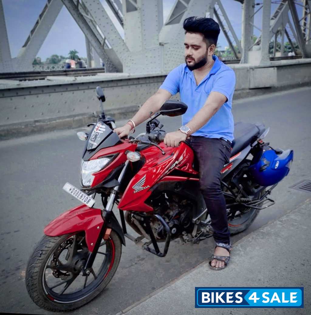 Honda CB Hornet 160R