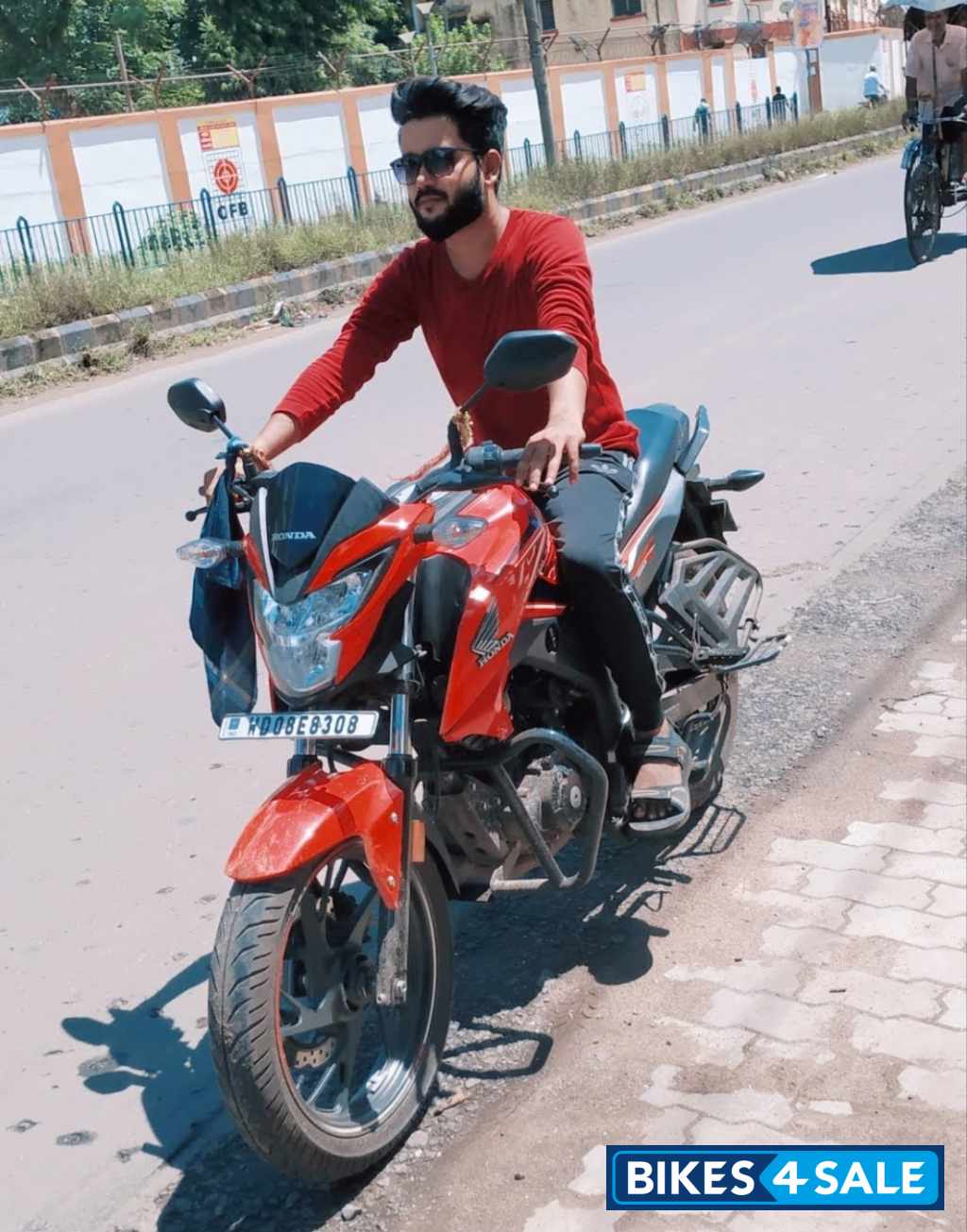 Honda CB Hornet 160R