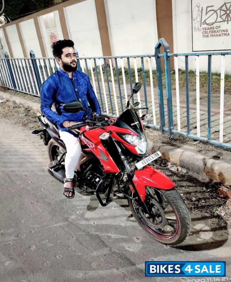 Honda CB Hornet 160R