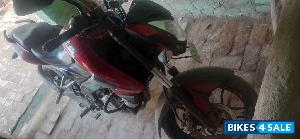 Bajaj Pulsar 200 NS