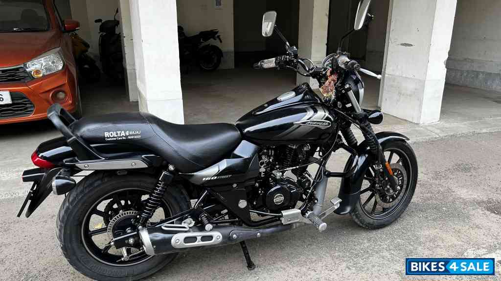 Ebony Black Met Bajaj Avenger Street 160 BS6