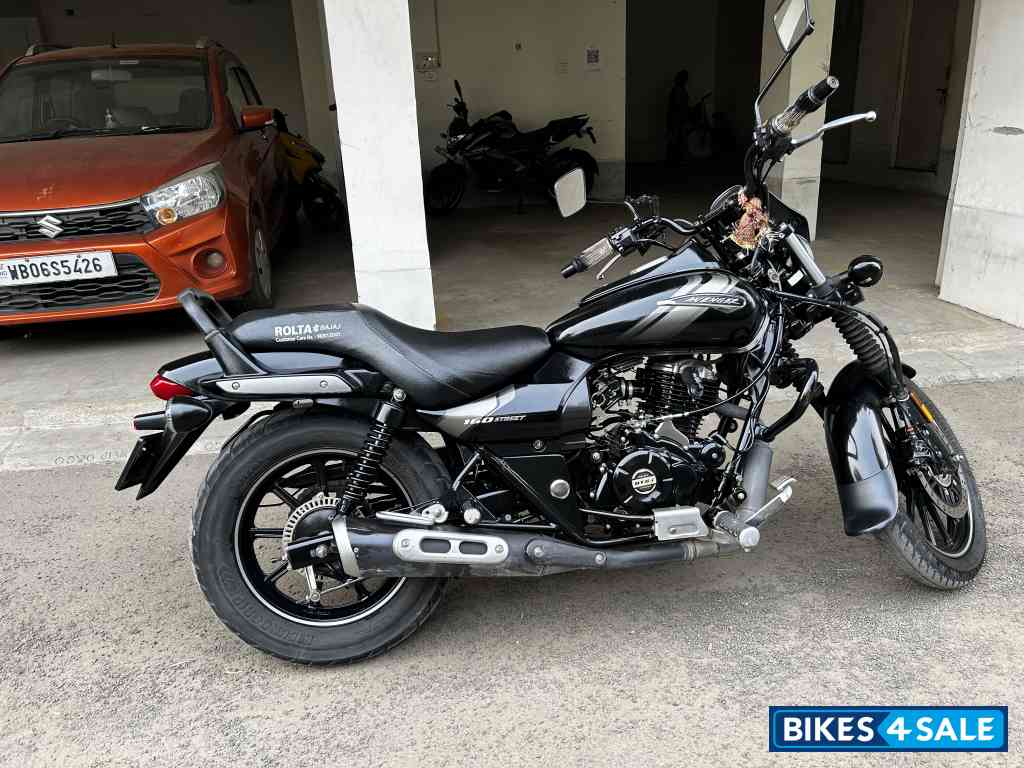 Ebony Black Met Bajaj Avenger Street 160 BS6