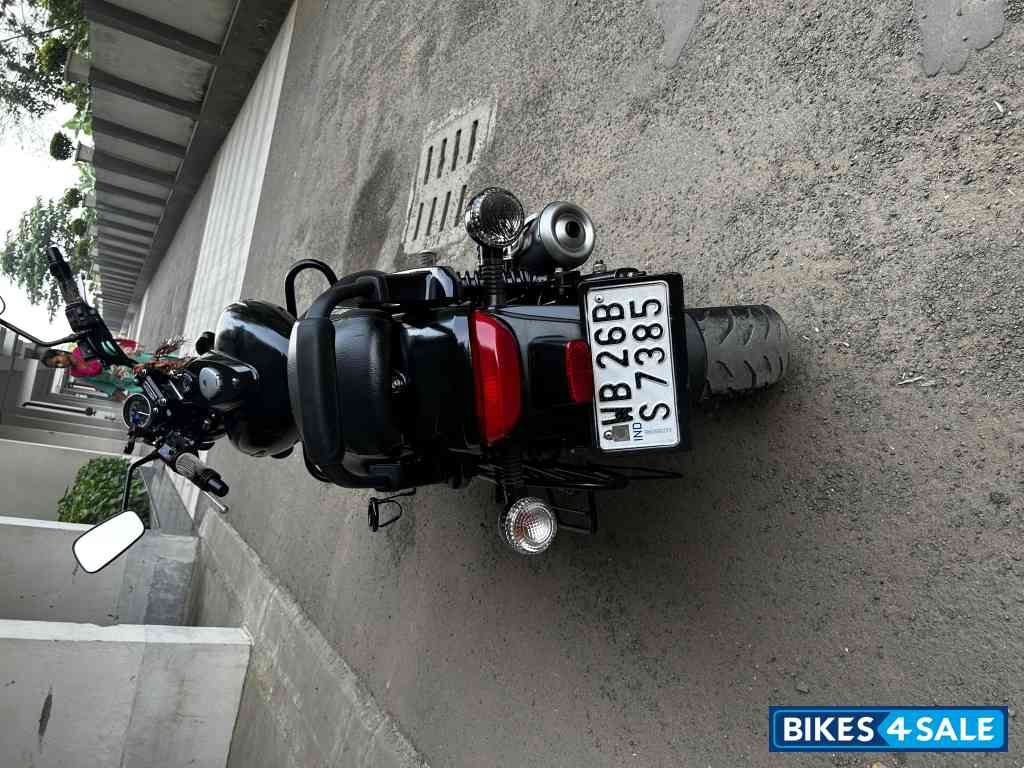 Ebony Black Met Bajaj Avenger Street 160 BS6