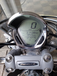 Uburn Black Bajaj Avenger Cruise 220