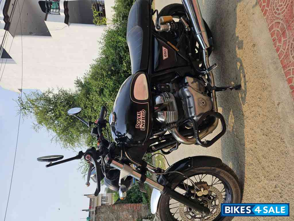 Royal Enfield Interceptor 650 Twin