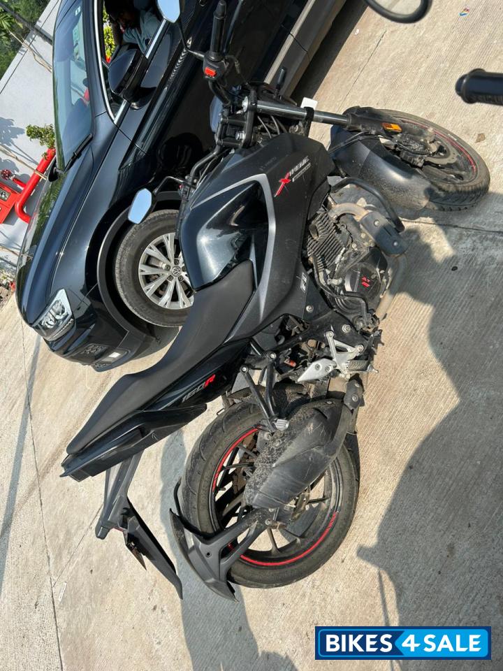 Hero Xtreme 160R Stealth Edition