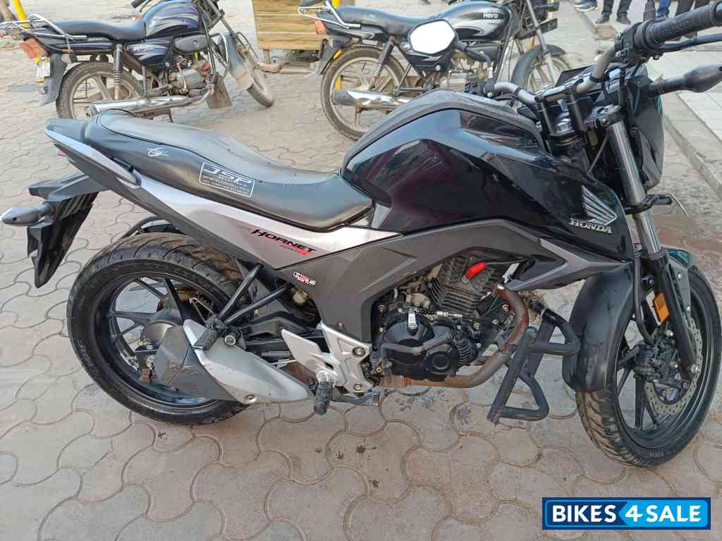 Honda CB Hornet 160R