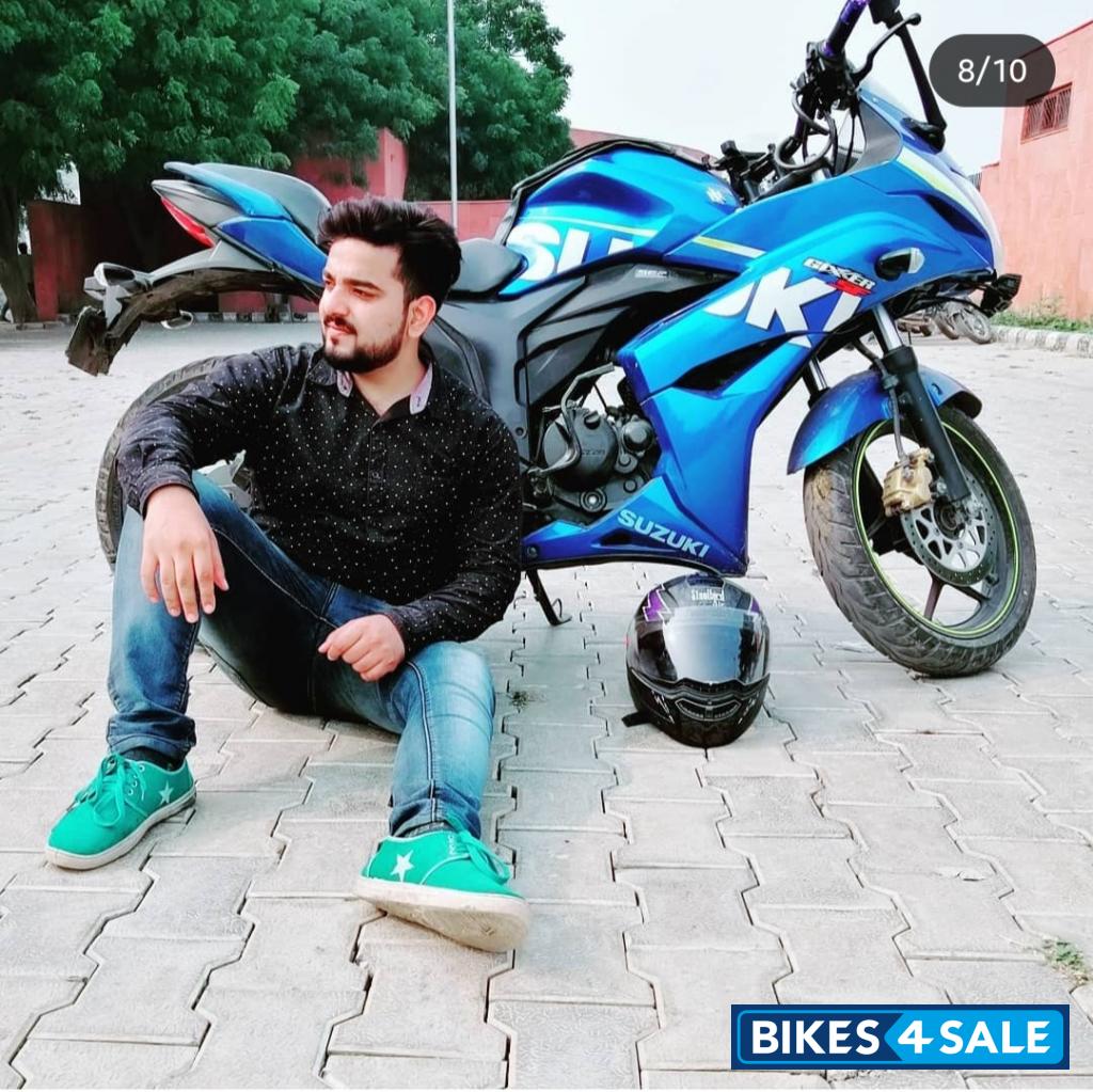 Moto Gp Blue Suzuki Gixxer SF