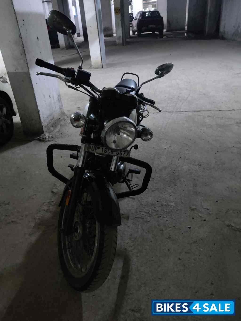 Silver Benelli Imperiale 400 BS6