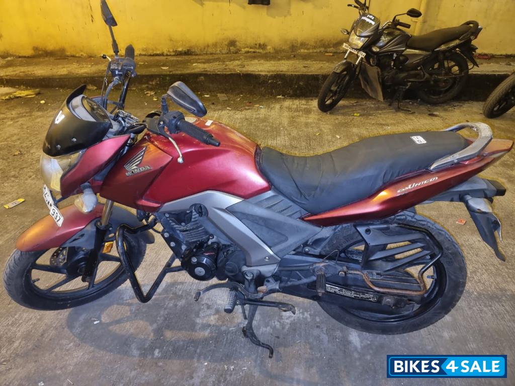 Wine Red Honda CB Unicorn 160