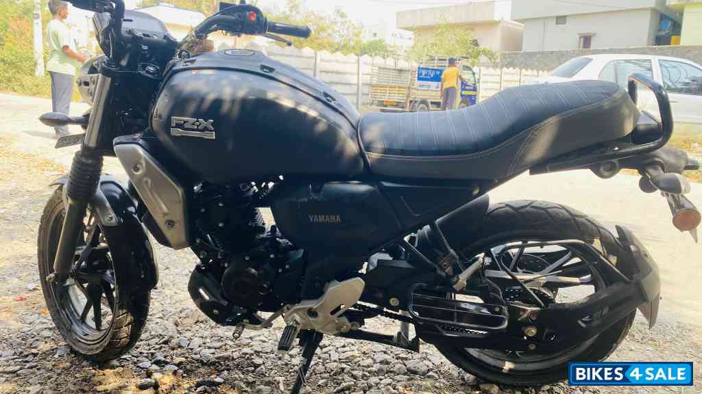 Yamaha FZ-X