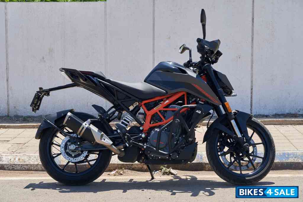 KTM Duke 390 BS6