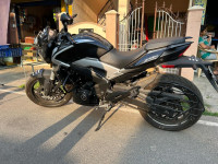 Black Bajaj Dominar 250 2022