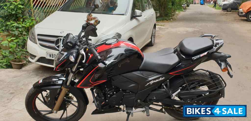 TVS Apache RTR 200 4V ABS