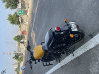 Yellow Royal Enfield Meteor 350