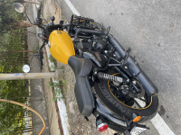 Yellow Royal Enfield Meteor 350
