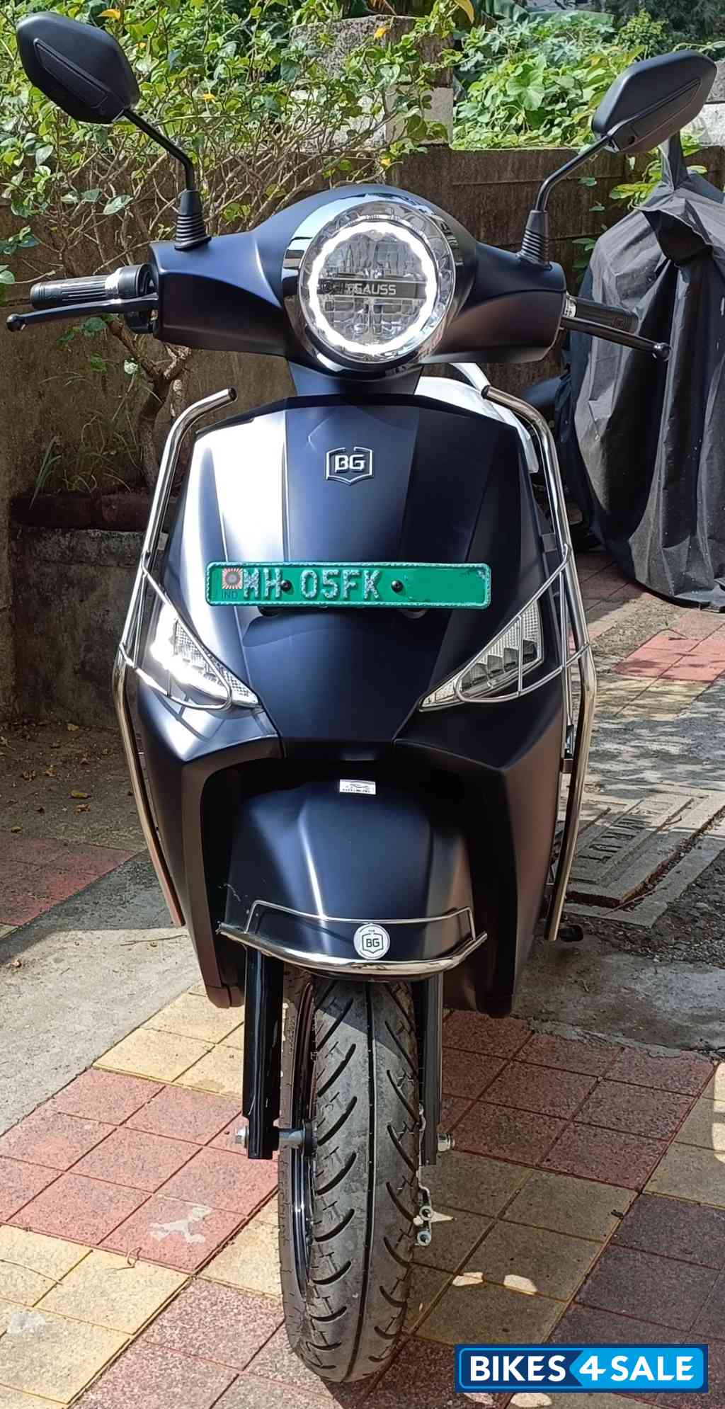 Matte Navy Blue BGauss C12i EX