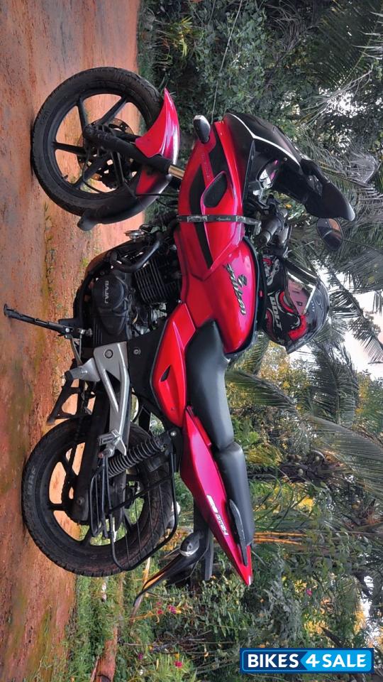 Bajaj Pulsar 220 DTSi