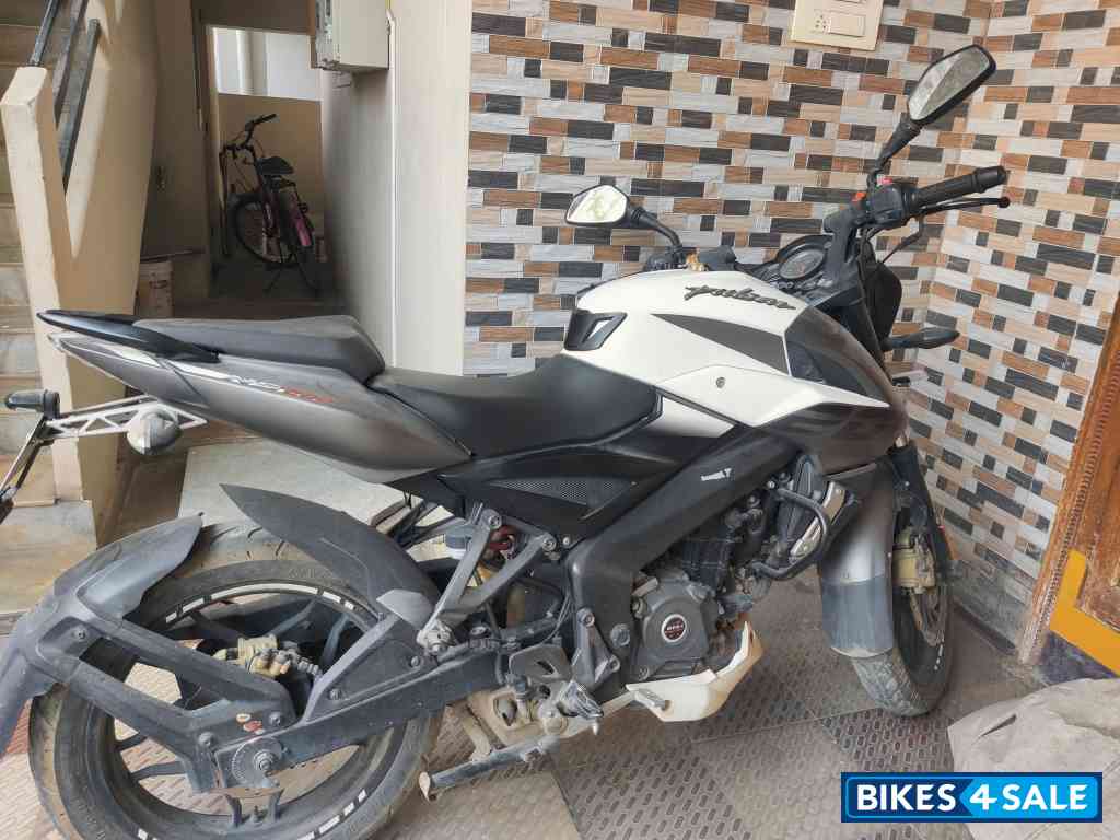 Bajaj Pulsar NS 200 BS6