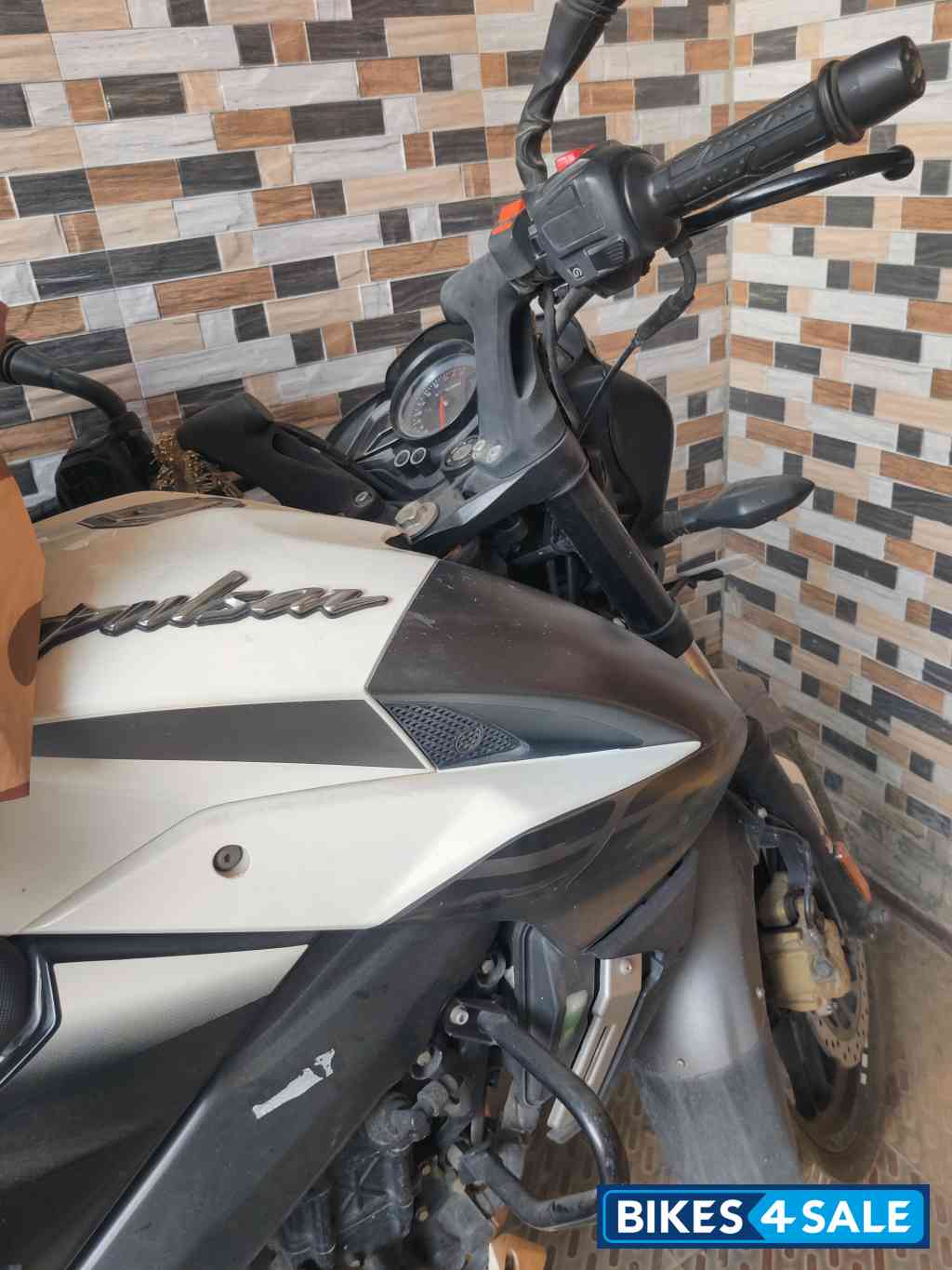 Bajaj Pulsar NS 200 BS6